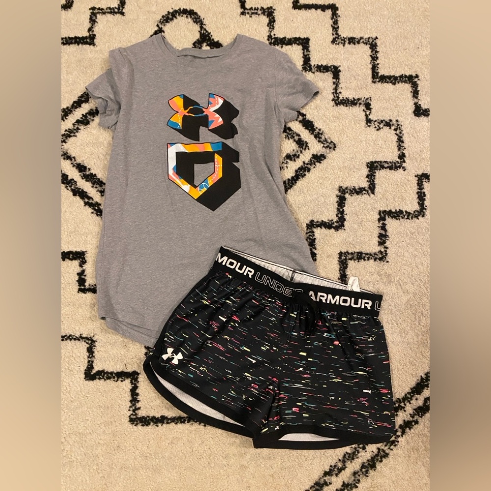 Girl’s Under Armour Shorts and Top Size Medium